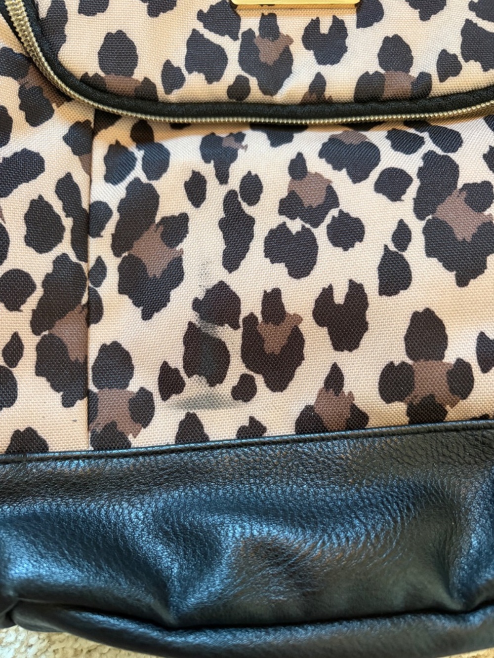 Itzy ritzy leopard bottle bag - Picture 3 of 5